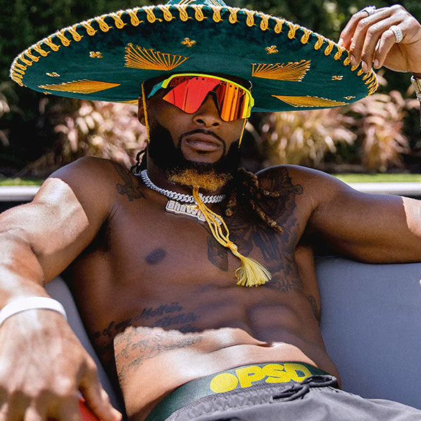 aaron jones mexican hat